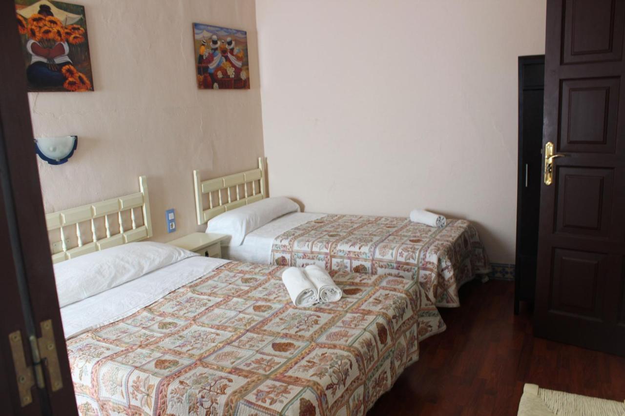 Pension Lisdos Seville Luaran gambar